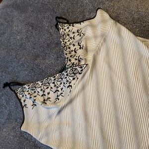 Embroidered Express Tank Top Black and Cream Size Large